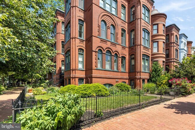 Foto del edificio - 226 5th St SE