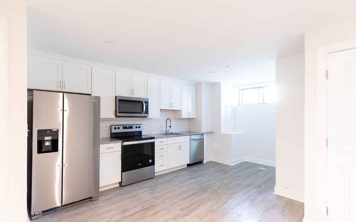 Foto principal - 701 8th St NE