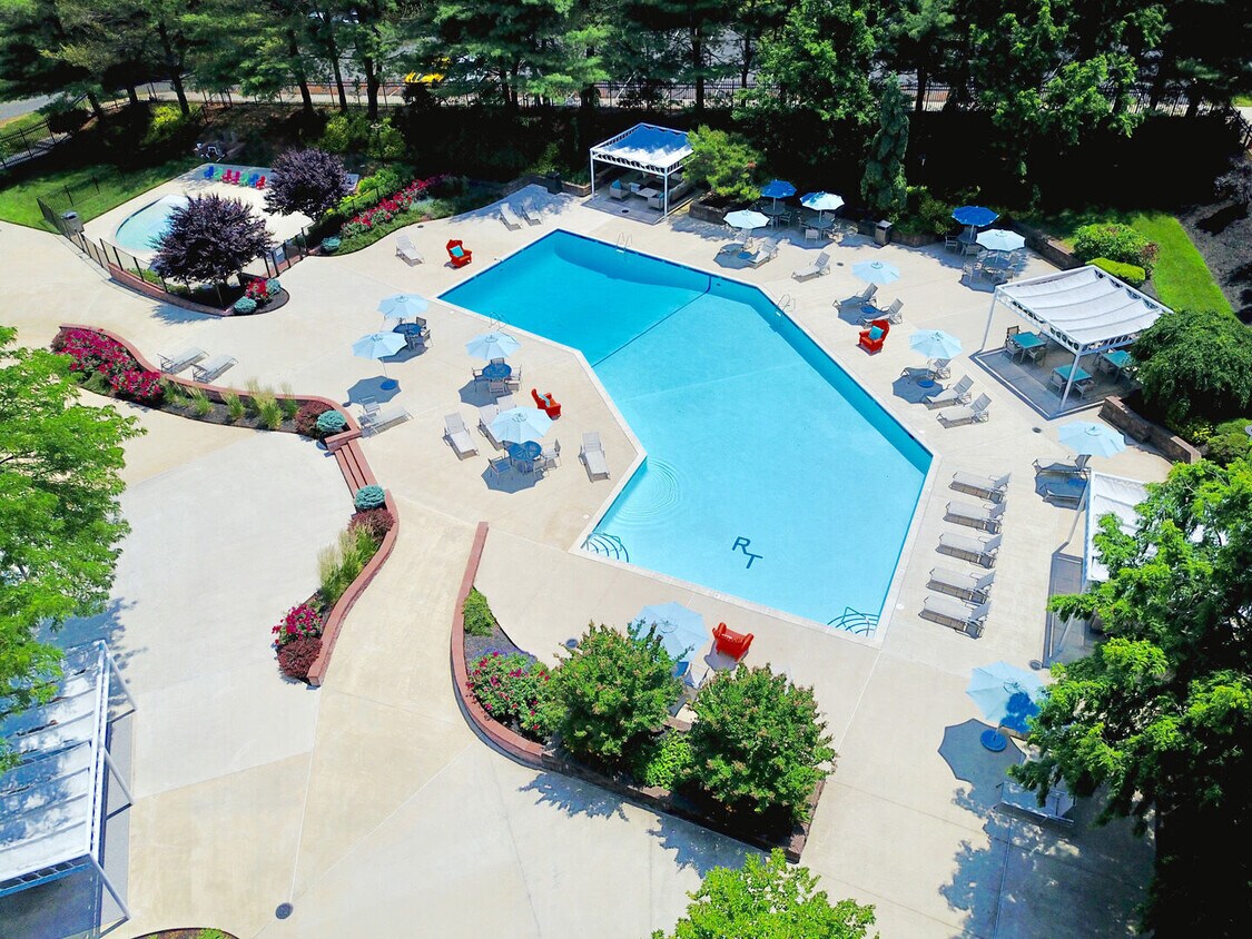 Foto principal - Regency Towers Apartments