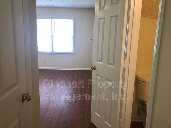 Building Photo - 1108 Camden Ave