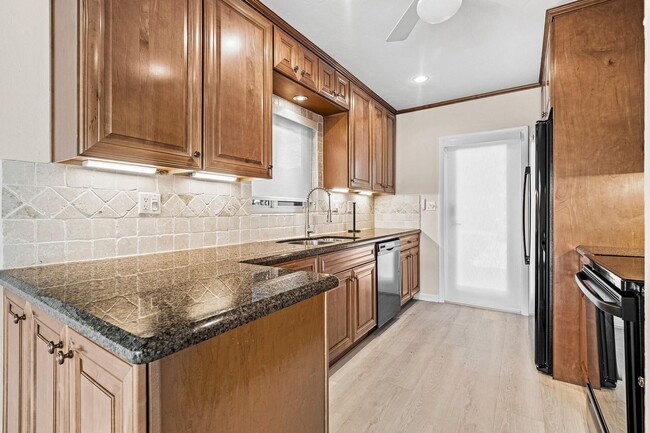 Photo - 1900 NE 19th St House