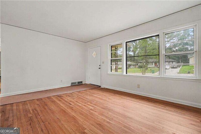 Foto del edificio - 2939 Belvedere Ln