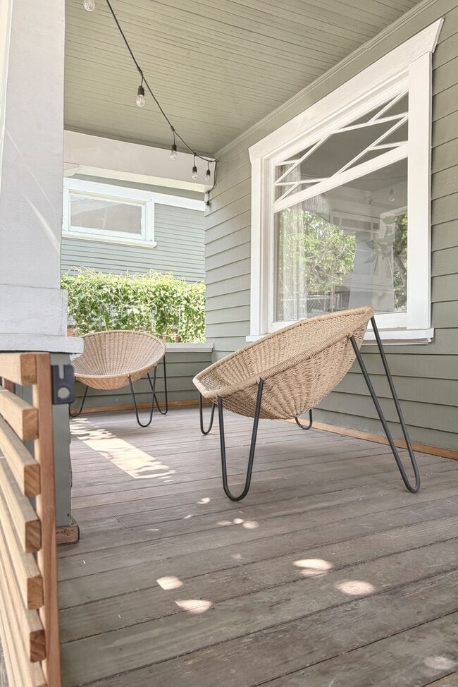 Building Photo - 1385 Allison Ave