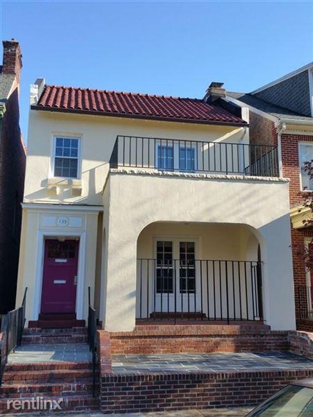 Primary Photo - 139 S Colonial Ave
