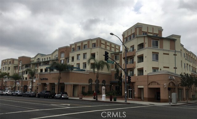 Foto principal - 580 W Main St