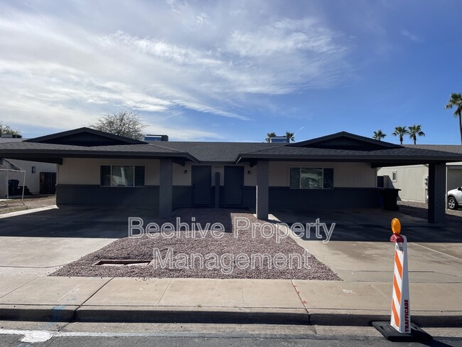Building Photo - 4809 E Camino Cir