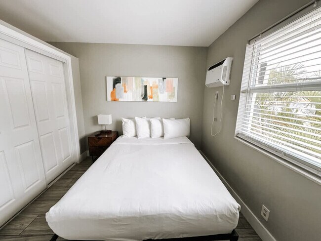 Foto del edificio - 50 Davie Blvd