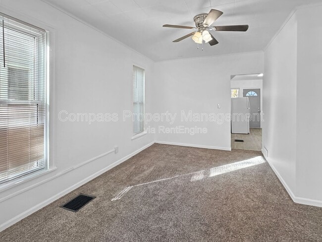 Building Photo - 619 Fulton St E