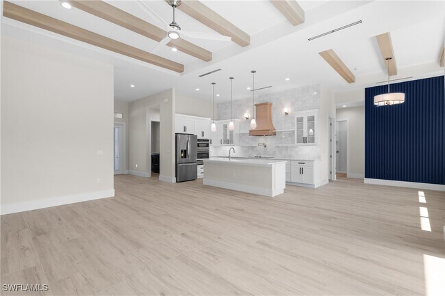 Building Photo - 27061 Serrano Way