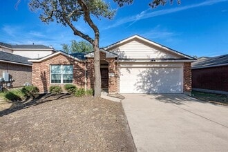 Building Photo - 2308 John Tee Dr