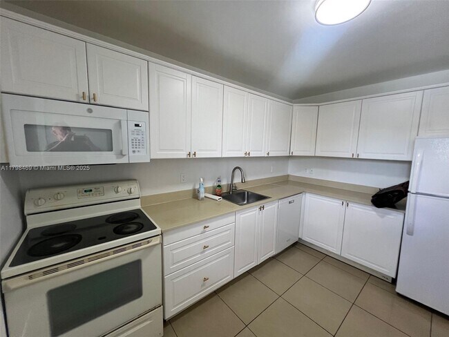 Foto del edificio - 1516 SW 5th Pl