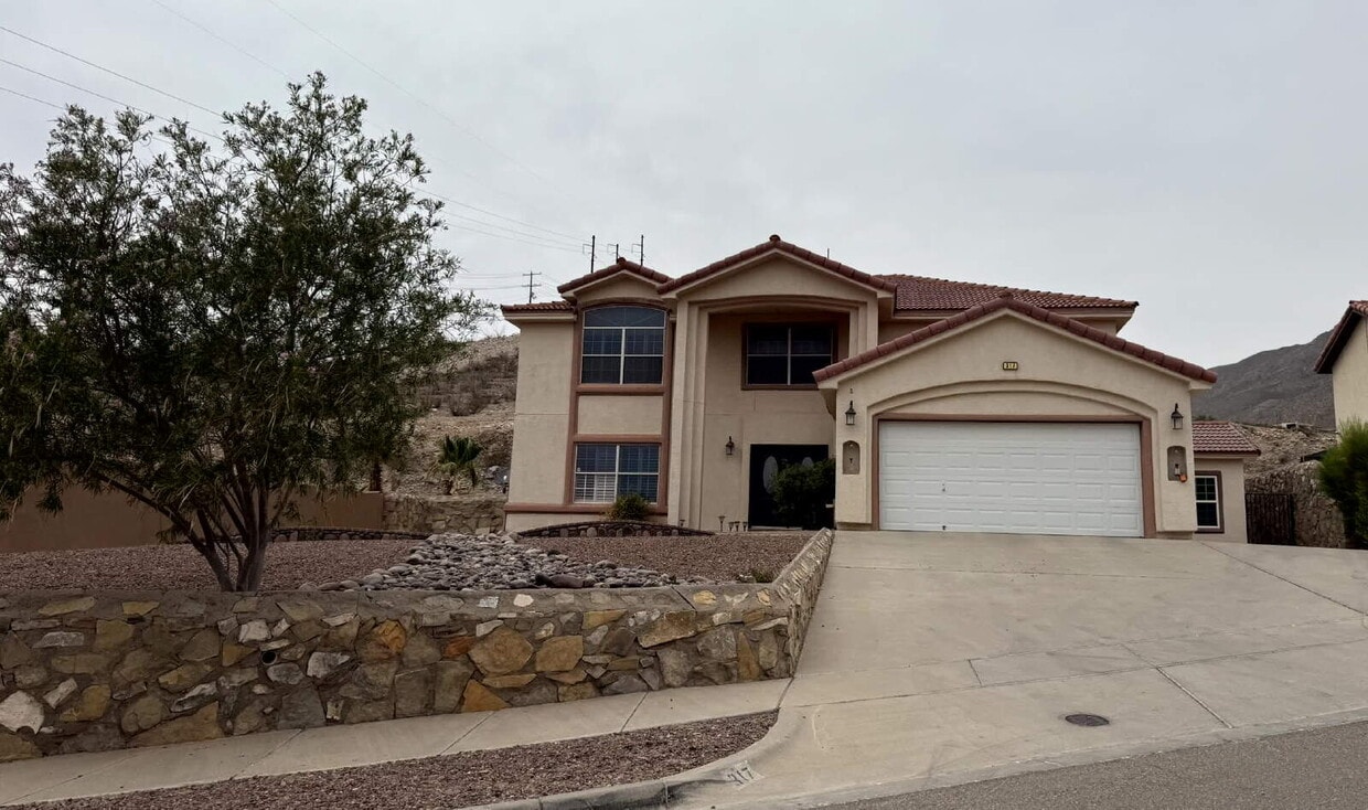 Primary Photo - 317 Zenith Dr
