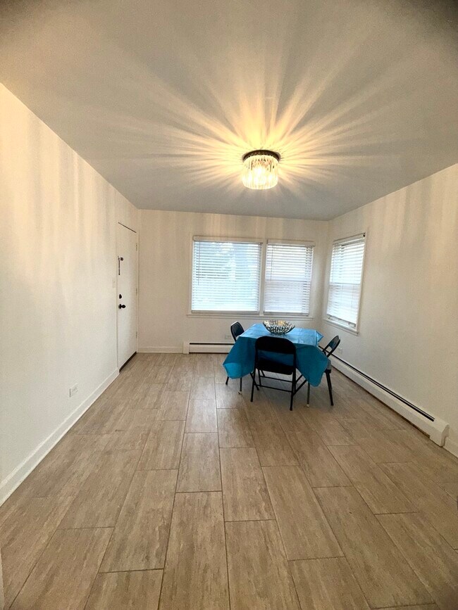 Foto del edificio - 2308 Oakton St