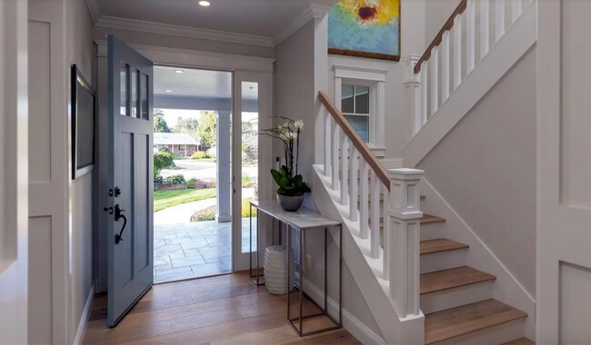 Foto del edificio - Stunning Designer Home in South Los Altos on a Premier Cul-de-sac.