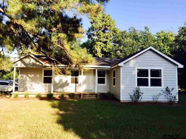 Building Photo - 16000 County Rd 496