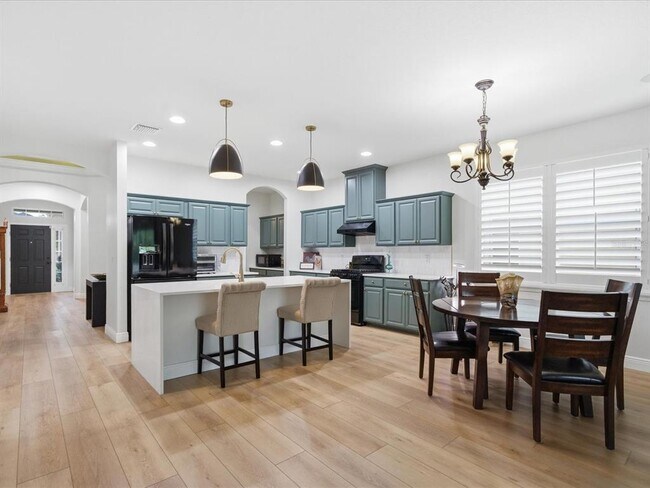 Foto del edificio - 17735 Bright Wheat Dr