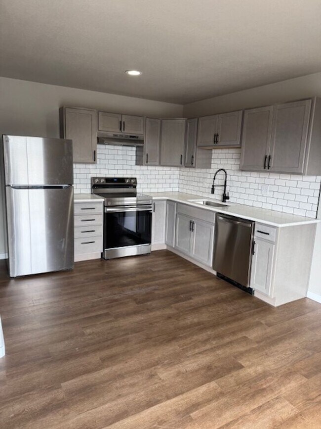 Building Photo - 1110 Bellflower LLC. 706-708 S. Bellflower...
