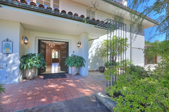 Foto del edificio - Breathtaking Private Estate