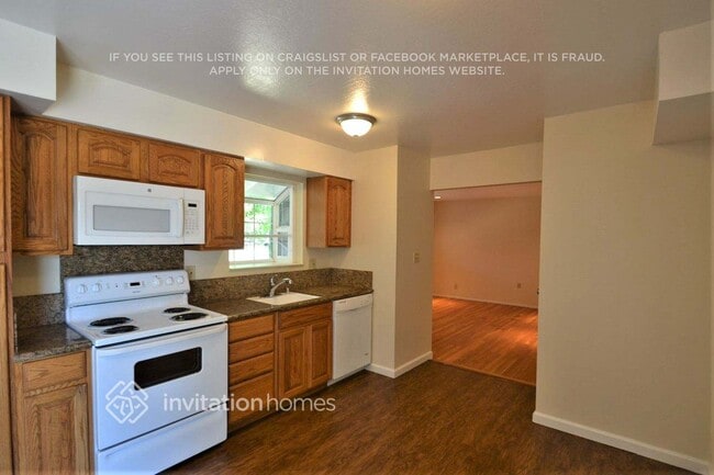 Building Photo - 1800 Alford Dr