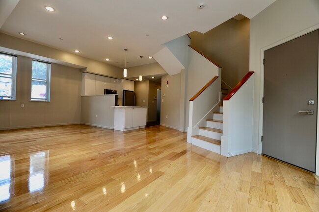 Foto del edificio - 57 Glenville Ave