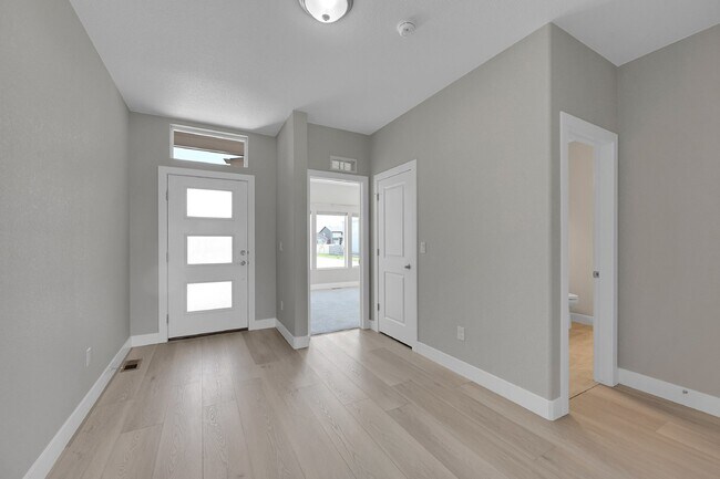 Foto del edificio - $2,425 - 3 beds, 2 baths, Updated home in ...