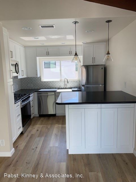 Building Photo - 2 br, 1 bath House - 46 PARK AVENUE