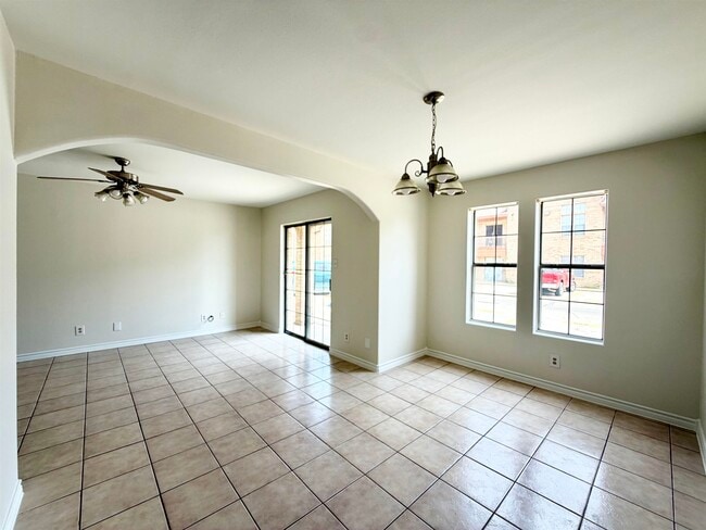 Building Photo - 1752 Tiara Trail