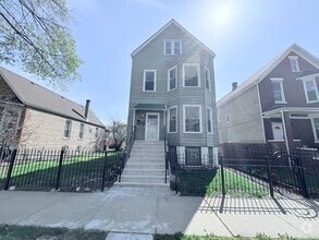Building Photo - 5343 S Carpenter St