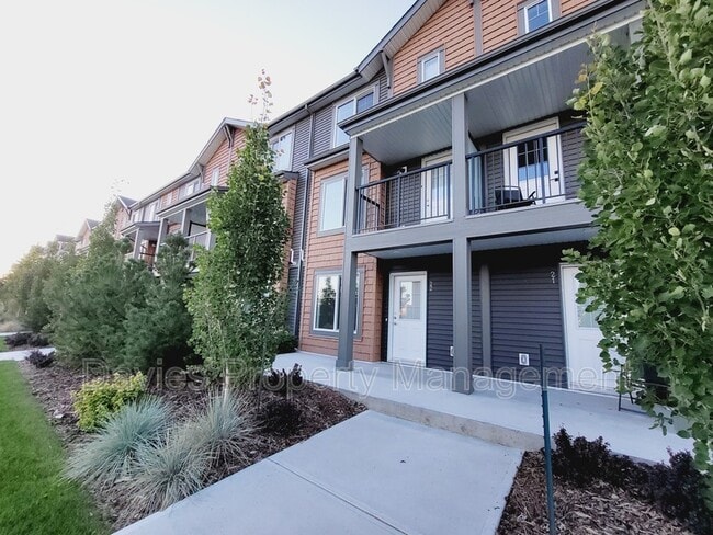 Building Photo - 3025-3151 151 Avenue Northwest