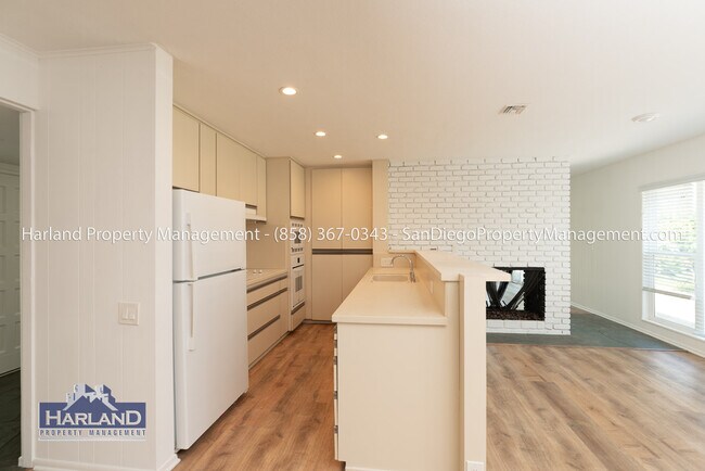 Building Photo - 2401 Sagebrush Ct