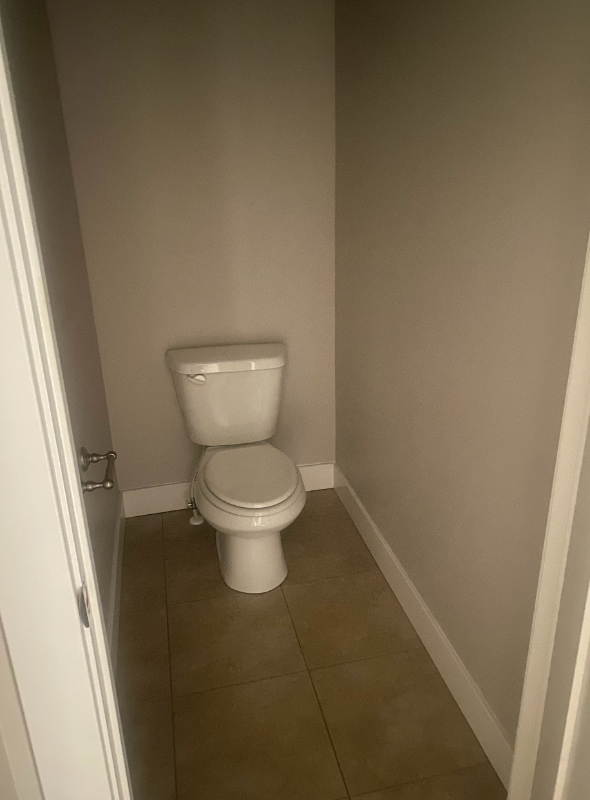 Building Photo - 822 S Aspen Wy