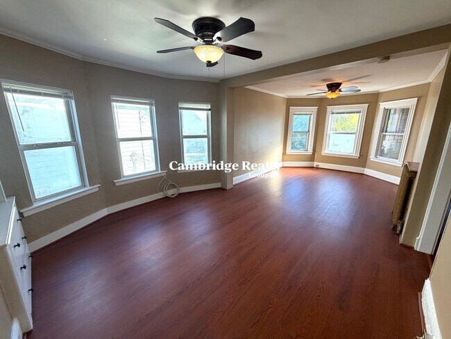 Building Photo - 53 Winchester St