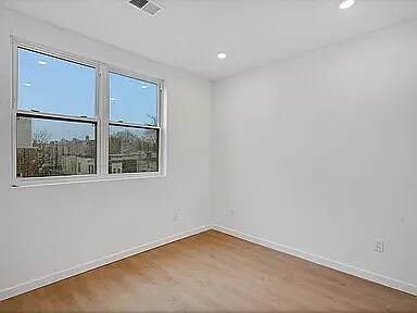 Foto del edificio - 5540 Bloyd St