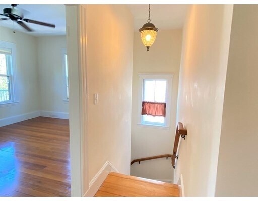 Foto principal - 229 White St