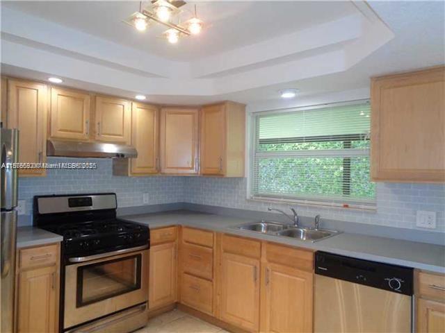 Foto del edificio - 11511 NW 33rd St