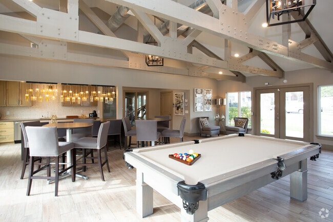 Interior Photo - South Lamar Village