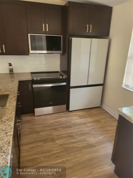 Foto principal - 521 NW 46th St