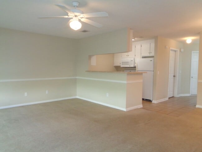 Building Photo - Wakefield Subdivision!!  END UNIT