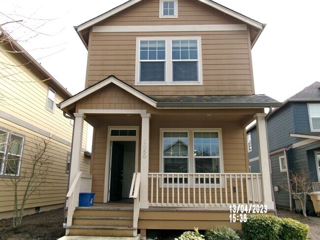 Foto del edificio - Edgewater Village--1050 Front Ave NE.