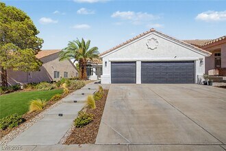 Building Photo - 679 Scenic Tierra Ln