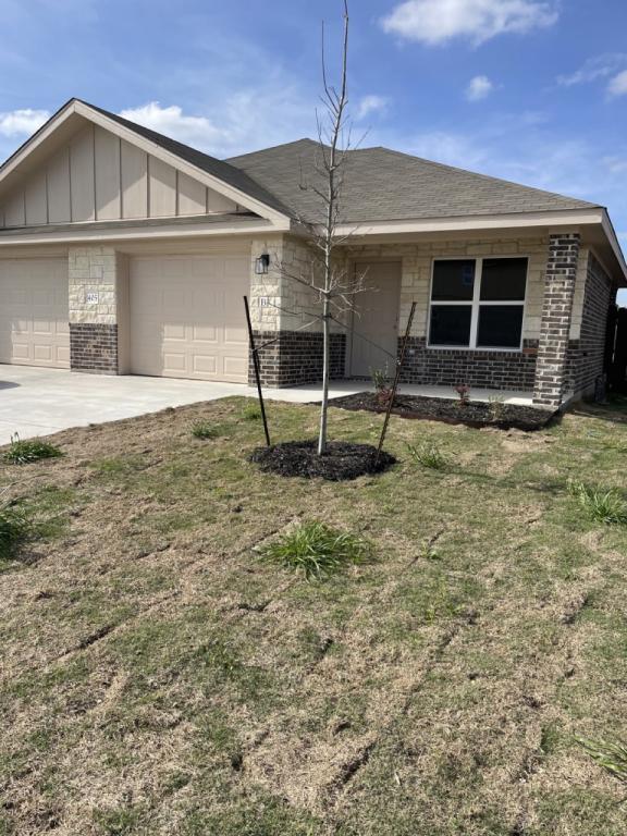 Primary Photo - 405 Lost Trl