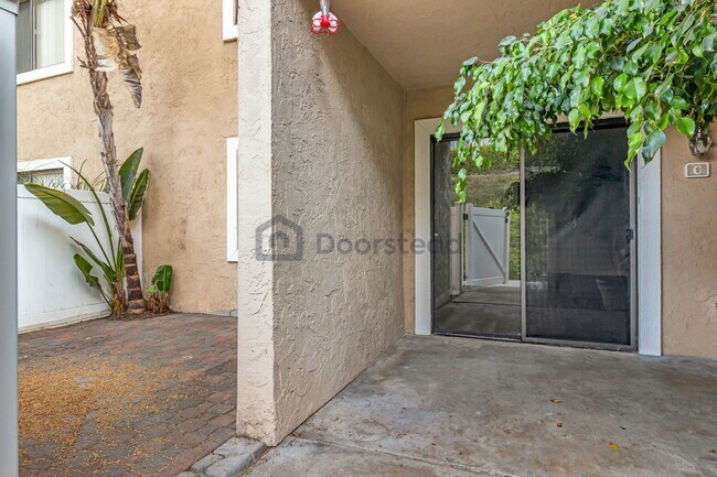 Building Photo - 6921 Quail Pl