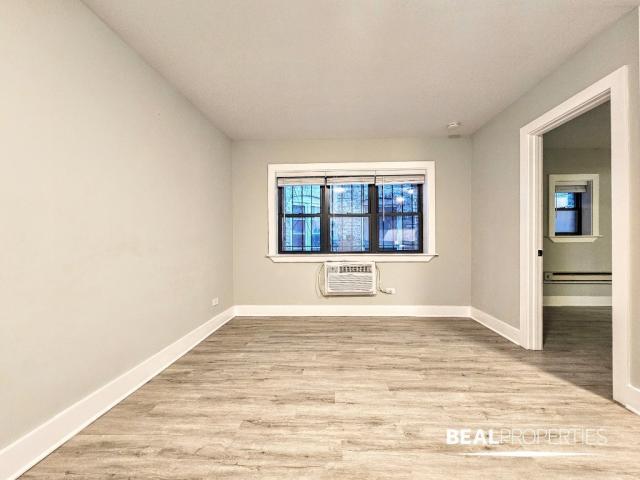 Building Photo - 1 bedroom in CHICAGO IL 60610