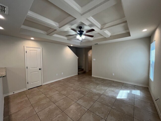 Foto del edificio - 6011 Karly Way