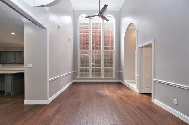 Building Photo - 14326 Cashel Wood Dr