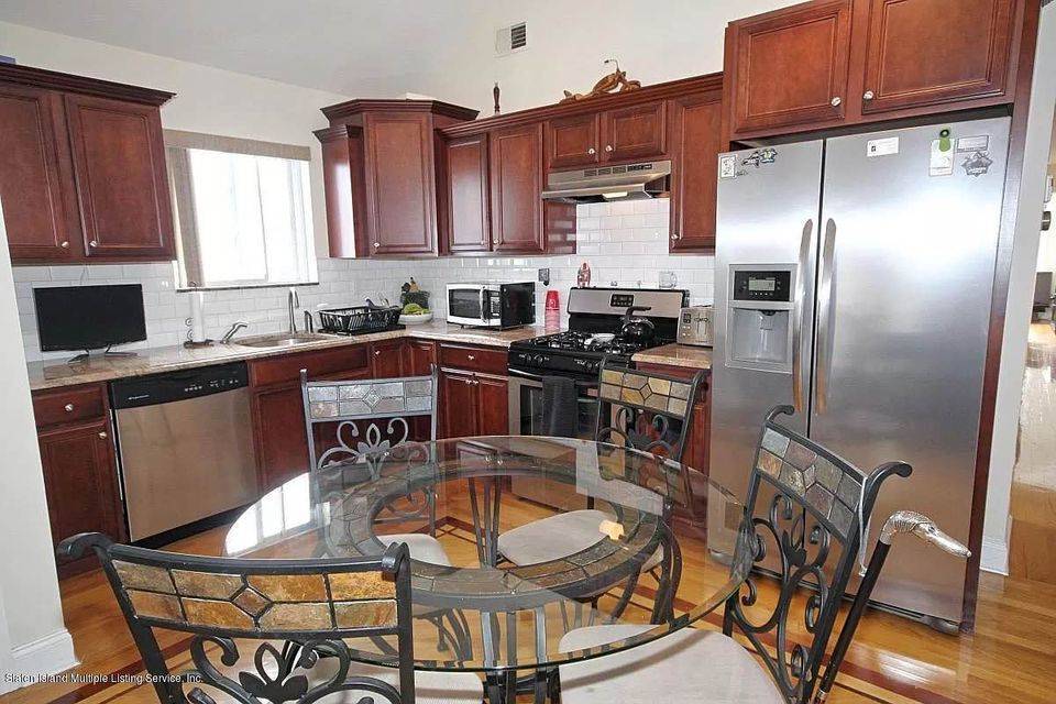 186 Hylan Blvd Unit 2c, Staten Island, NY 10305 Condo for Rent in