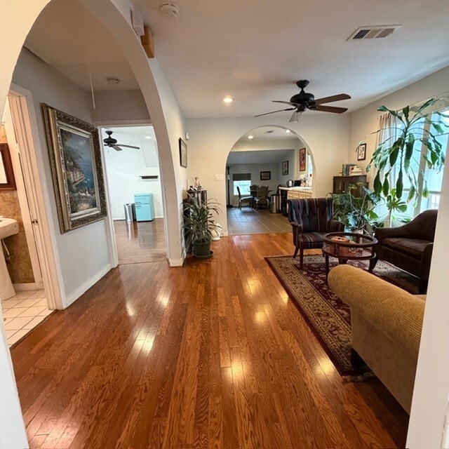 Building Photo - 520 W 14th St