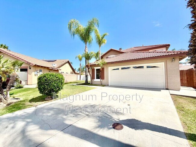 Building Photo - 15854 Pampas Ct