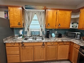 Building Photo - 1114 39th St