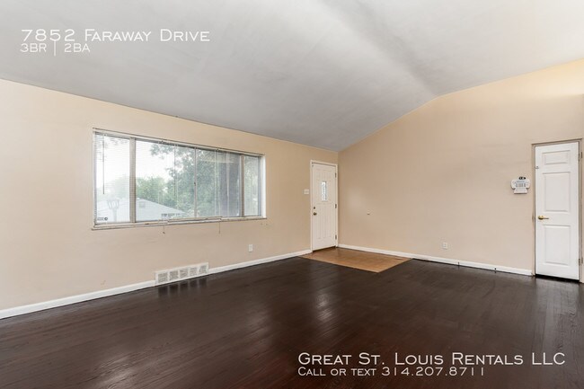 Building Photo - 7852 Faraway Dr